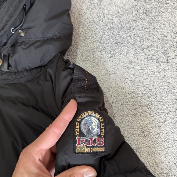 Parajumpers Women's Black Medium Classic Puffer Coat 90% Down Retail ~$700 GUC - Picture 7 of 15